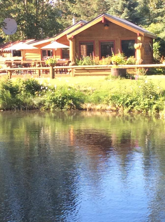 Bowman'S Bearcreek Lodge Hope Exterior foto