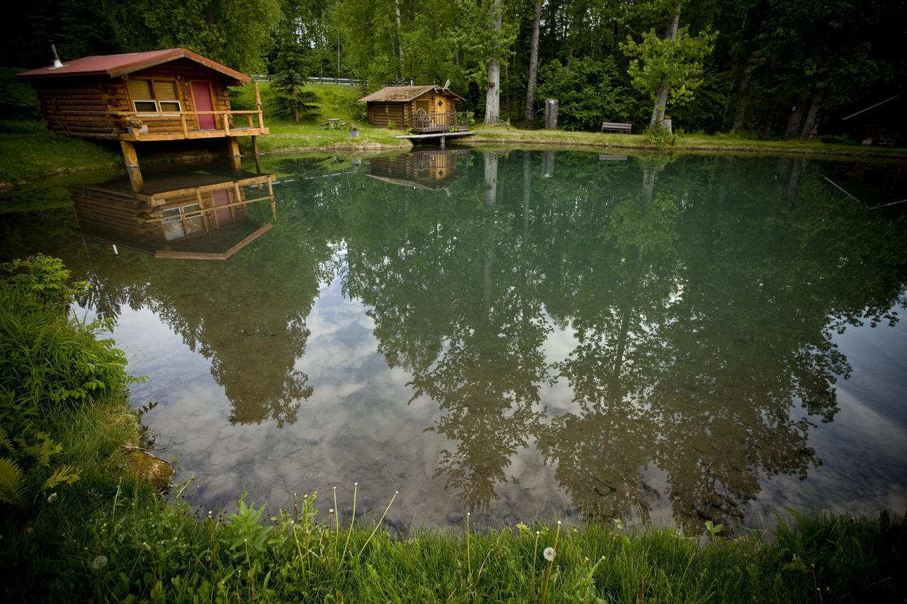 Bowman'S Bearcreek Lodge Hope Exterior foto