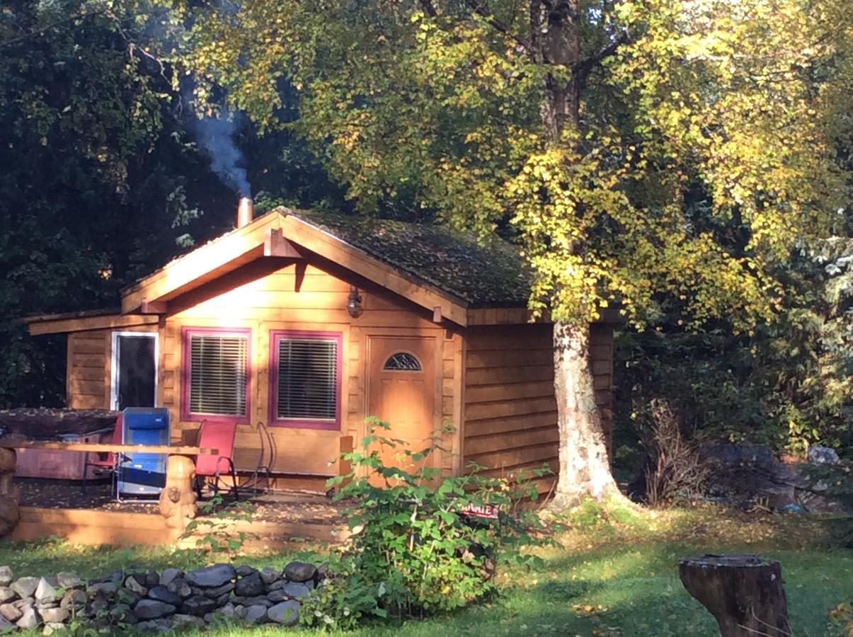 Bowman'S Bearcreek Lodge Hope Exterior foto